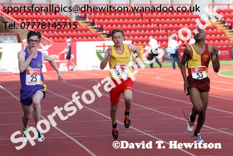 Junior boys 100 metres, English Schools Track and Field. Photo: David T. Hewitson/Sports for All Pics